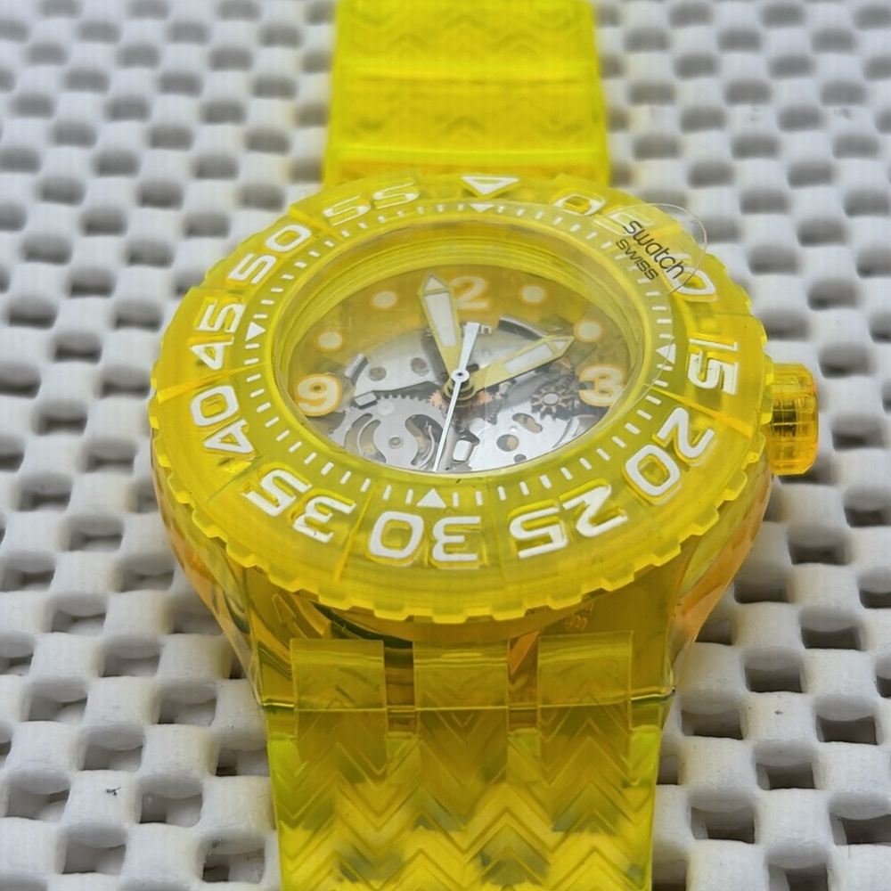 Swatch Watch- SUUJ101 - LEMON PROFOND - Picture 9 of 10